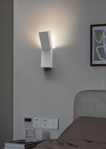 Eared_Plaster_Wall_Lamp_3