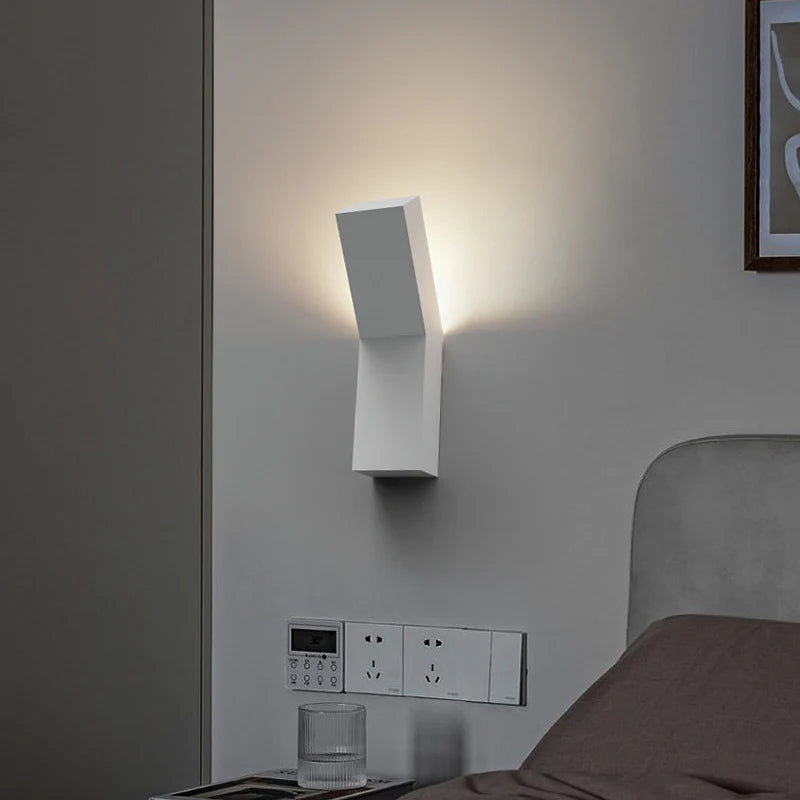 Eared_Plaster_Wall_Lamp_4