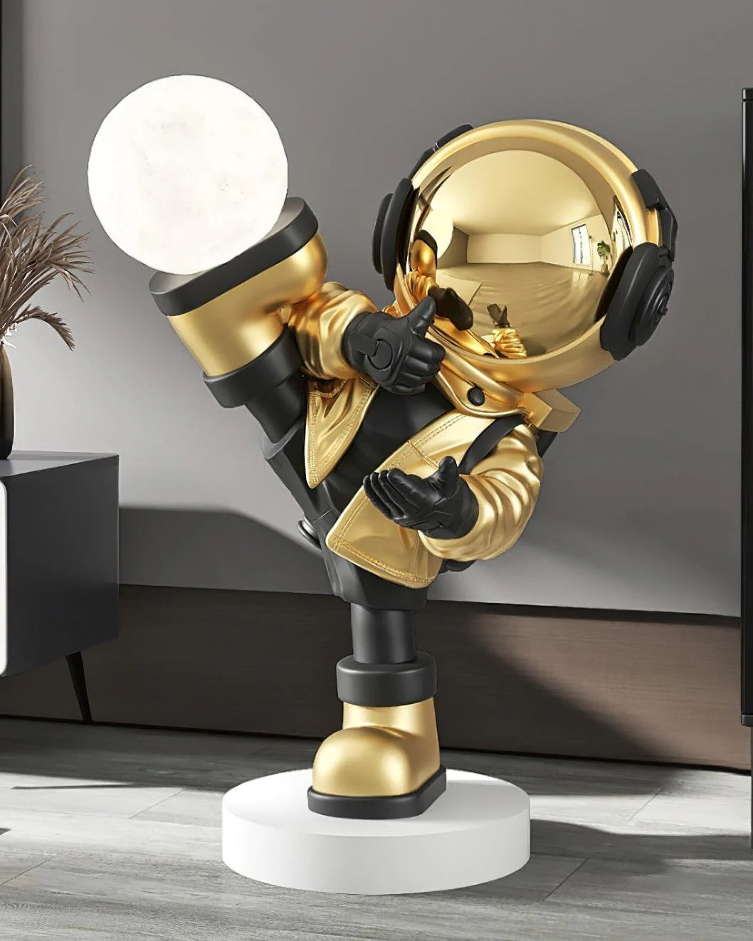 Effort Astronaut Built-in Battery Floor Lamp 2