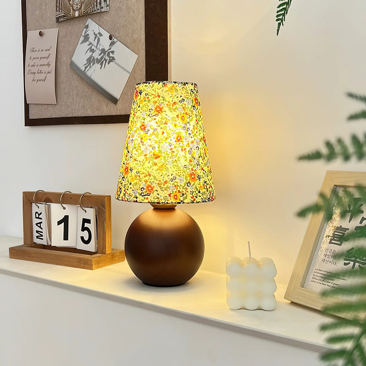 Elara_Floral_Table_Lamp_15