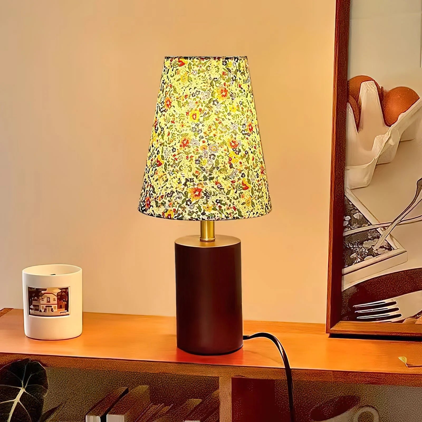 Elara_Floral_Table_Lamp_18