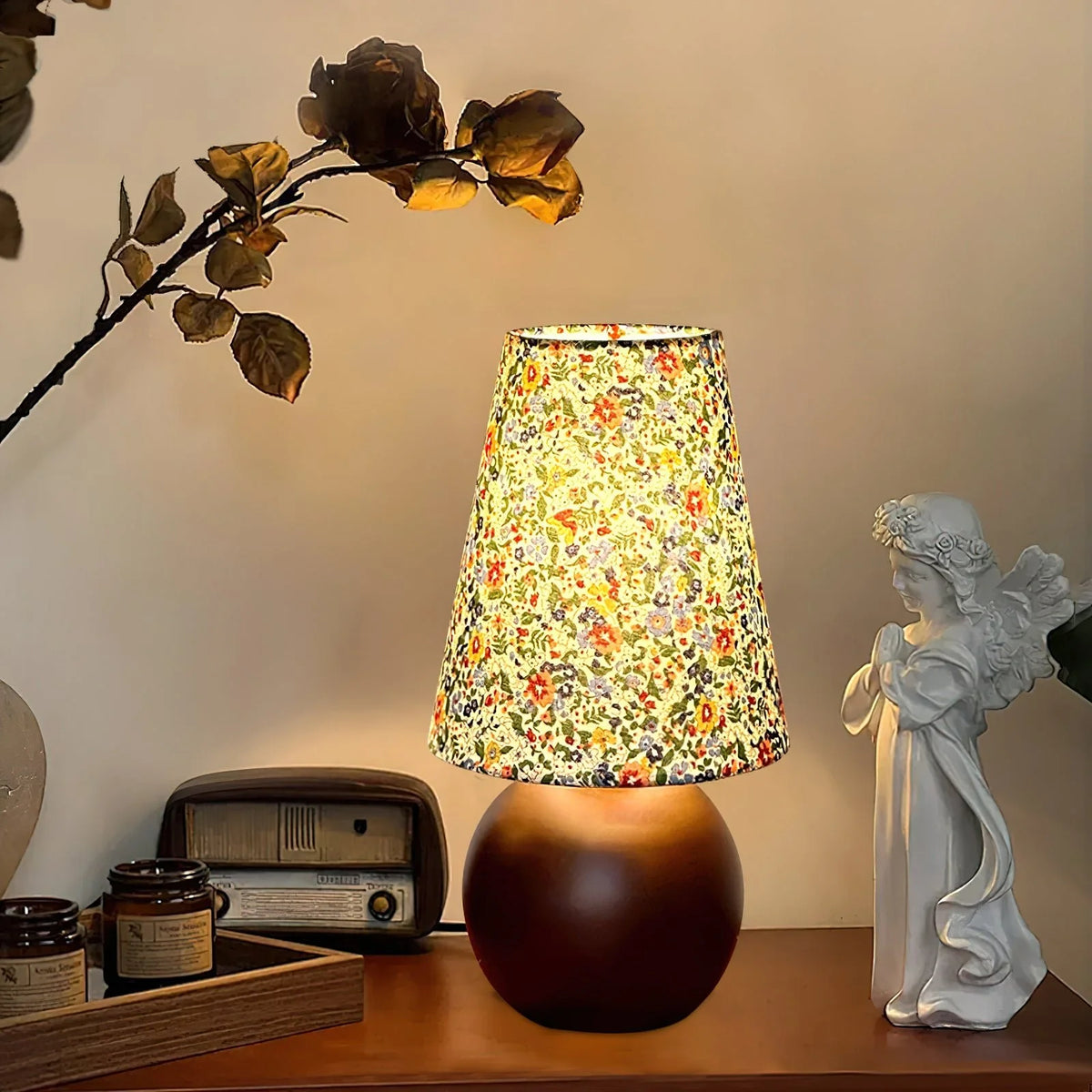 Elara_Floral_Table_Lamp_2