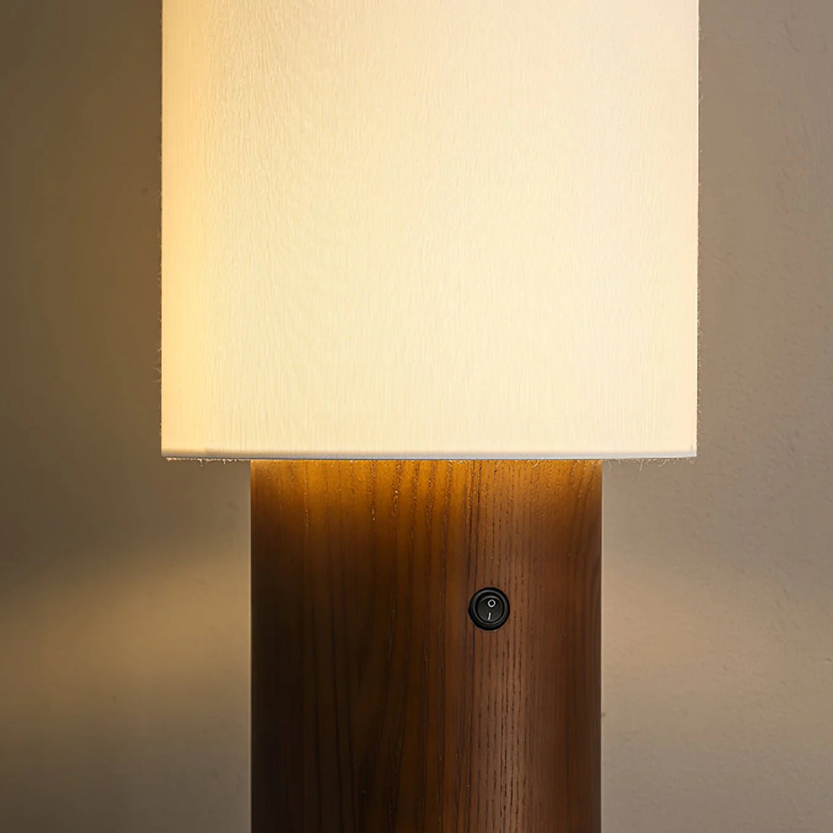 Elara_Wood_Floor_Lamp_16