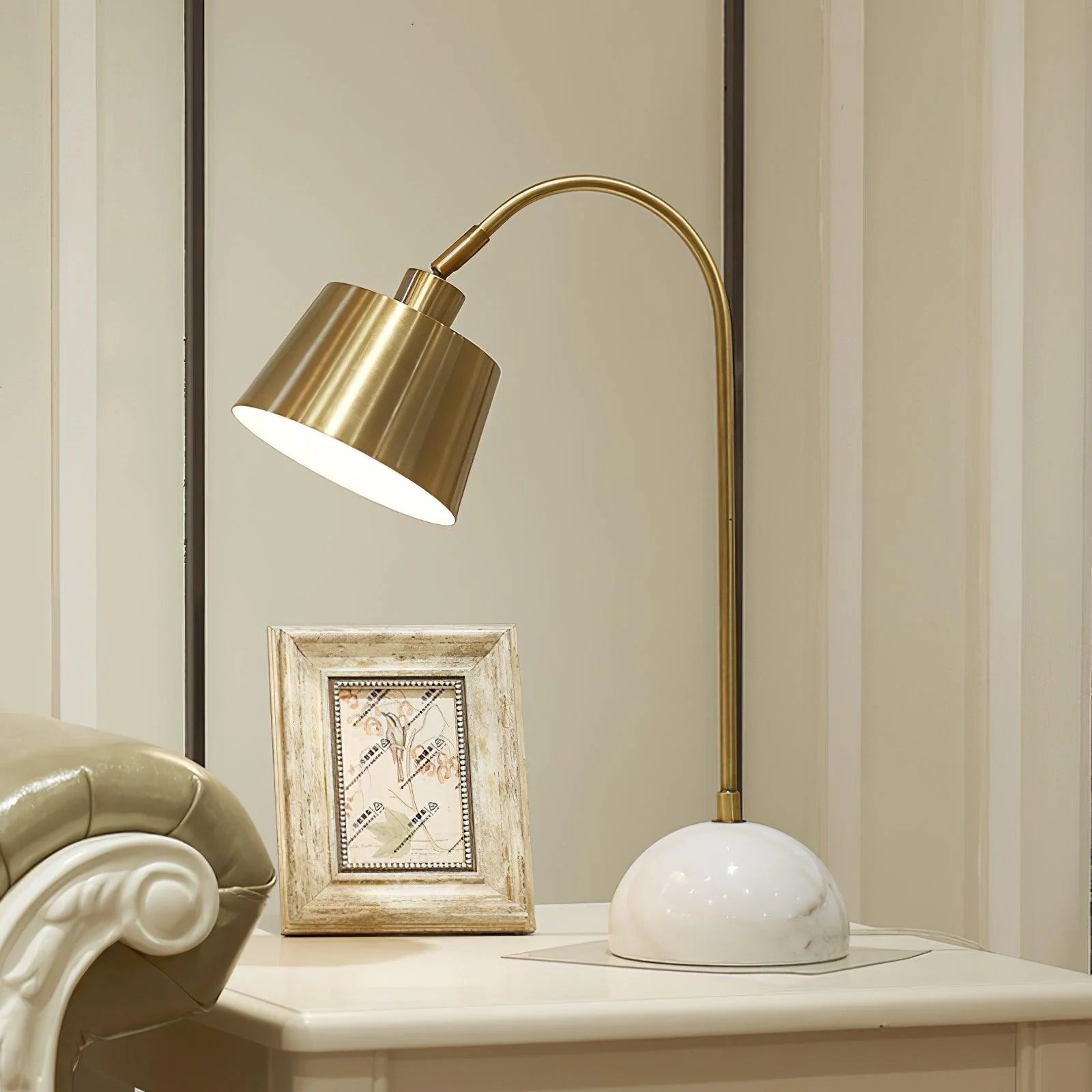 Elegant Table Lamp 4