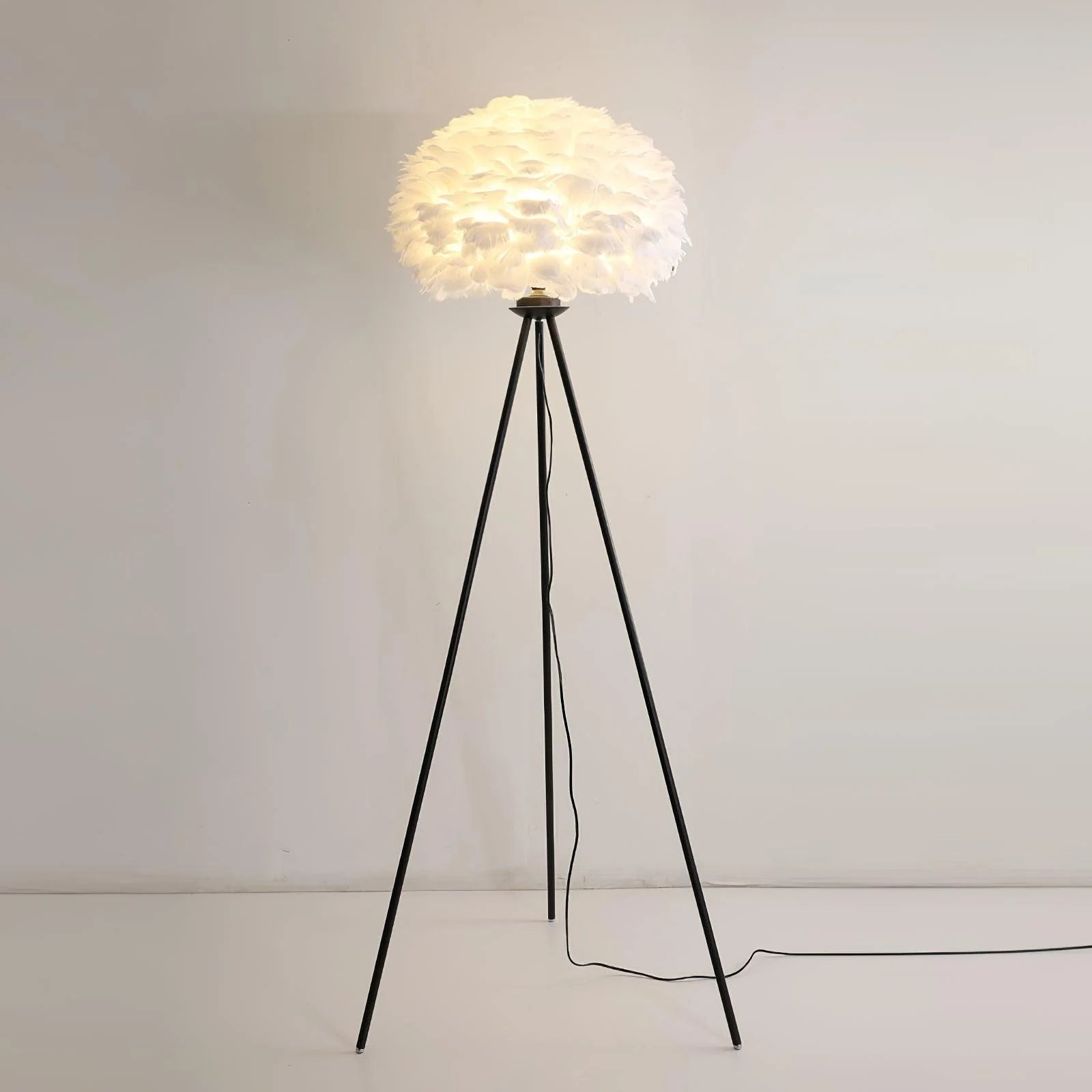 Eos Feather Triangle Floor Lamp 2