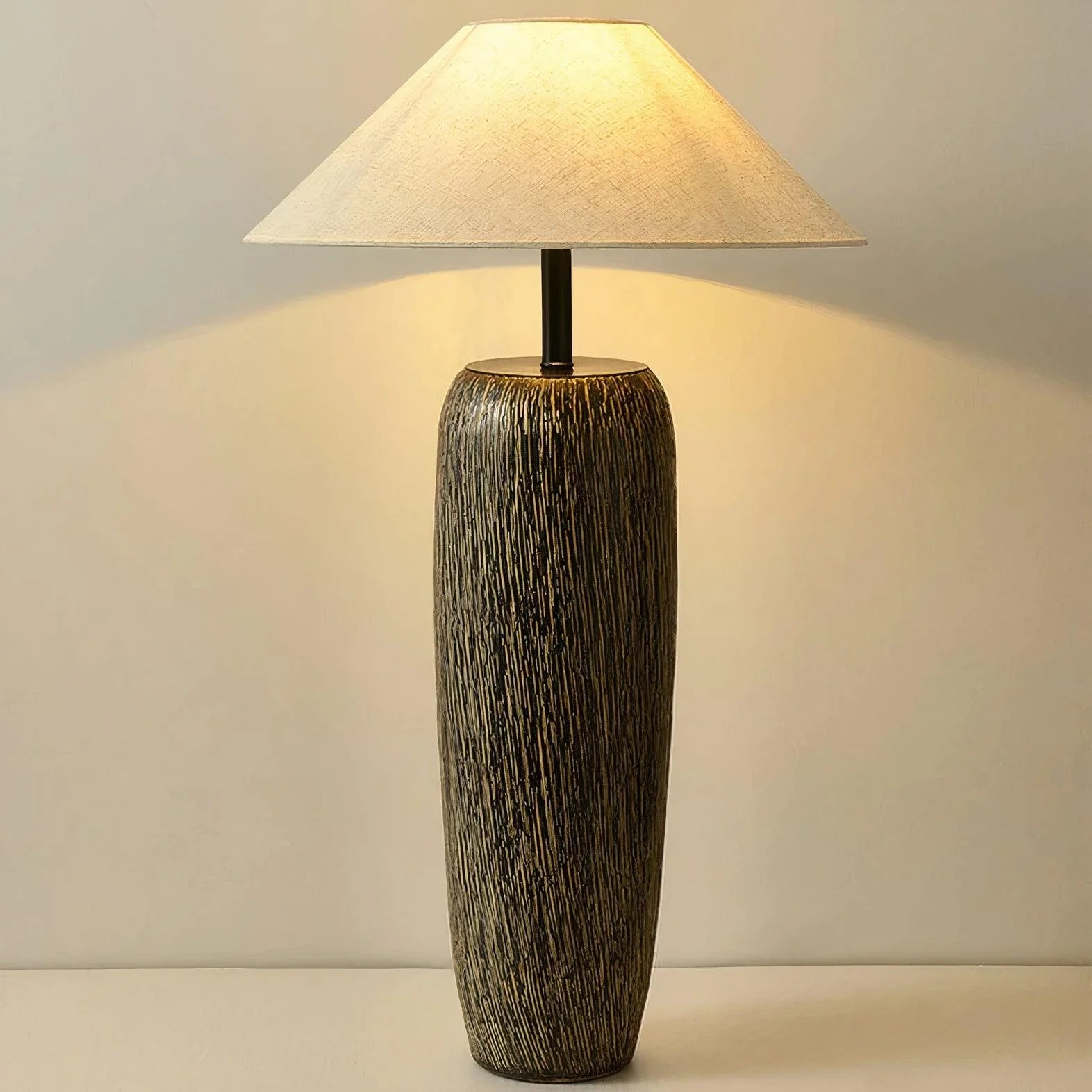 Wabi Sabi floor lamp in warm light