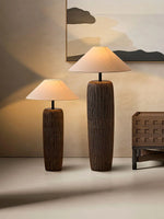 The Japanese floor lamp with adjustable brightness complements the retro space