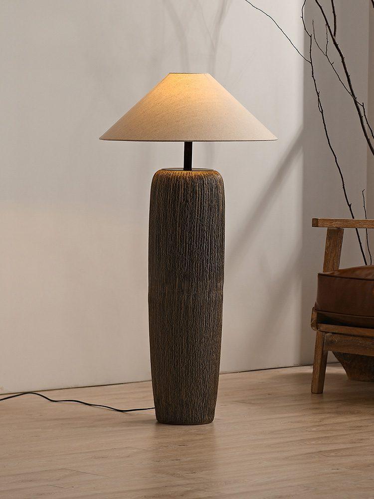 A harmonious image of the Wabi Sabi lamp and the furniture pieces next to it.