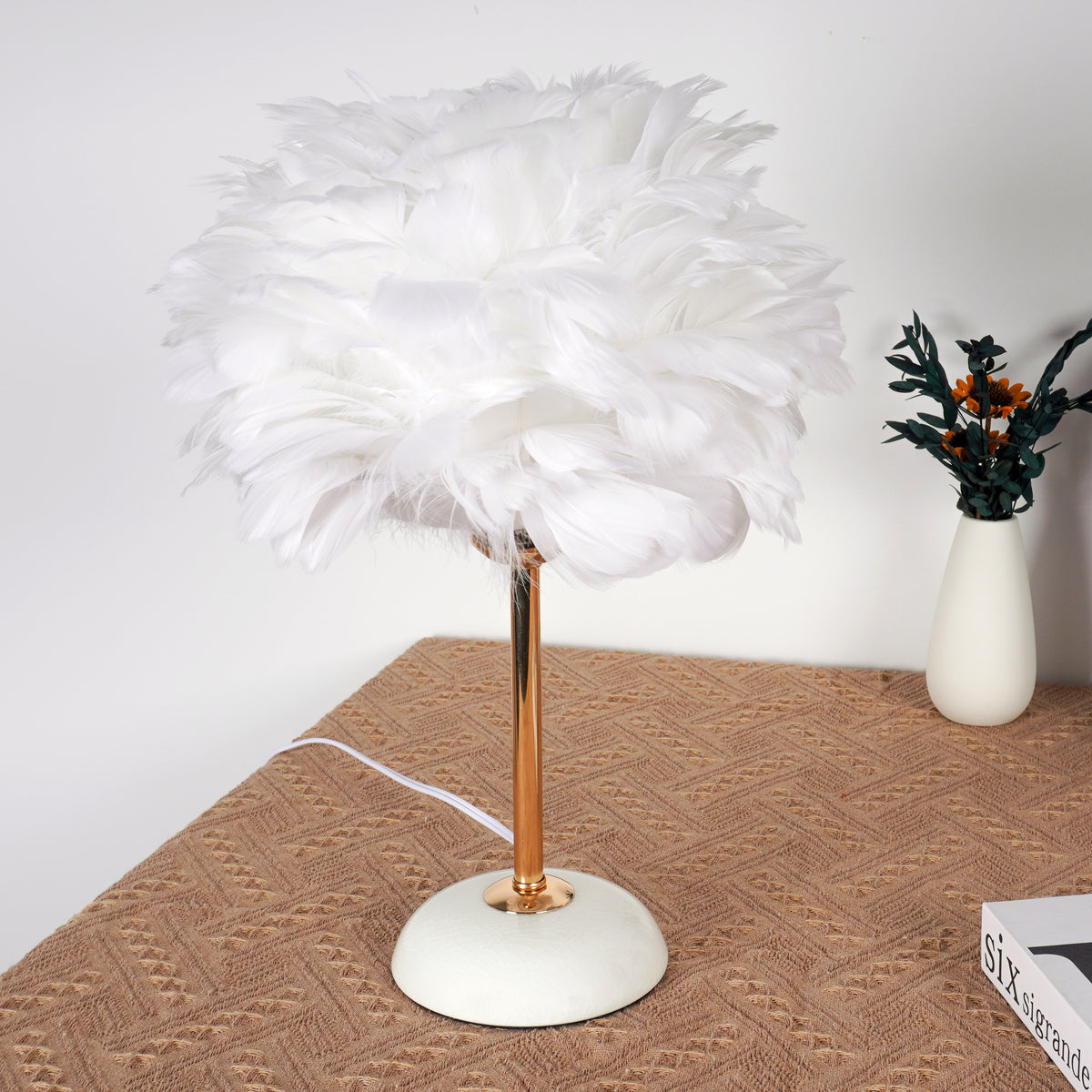 Feather_Table_Lamp_15