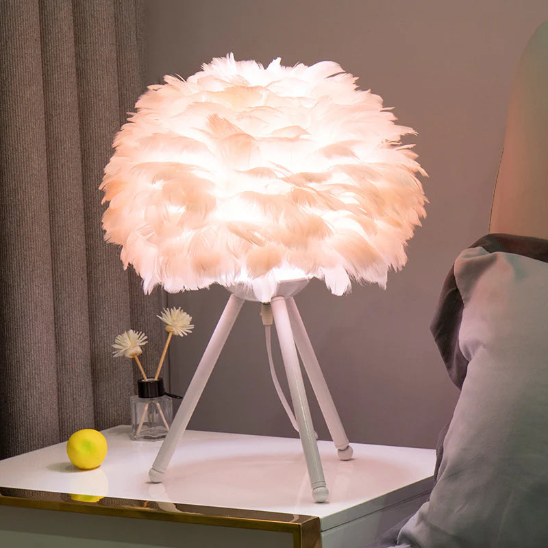 Feather_Tripod_Table_Lamp_2