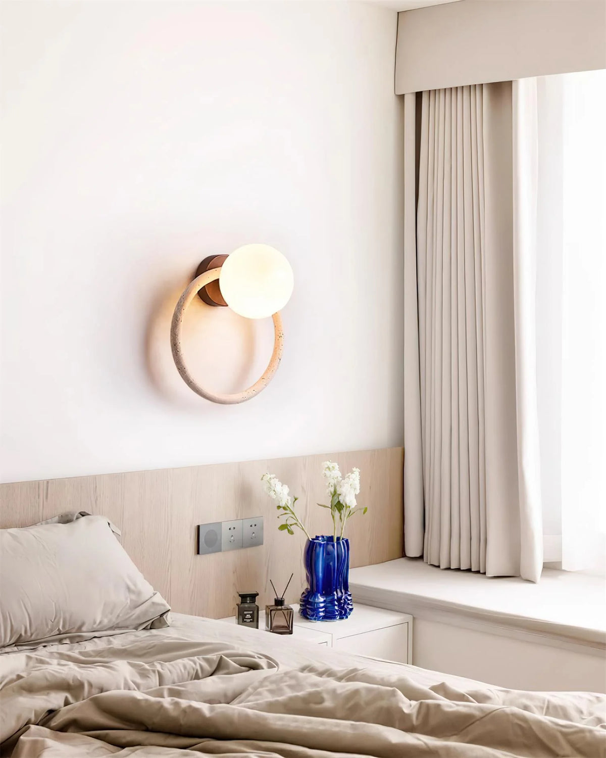 Felicity_Ring_Wall_Lamp_2