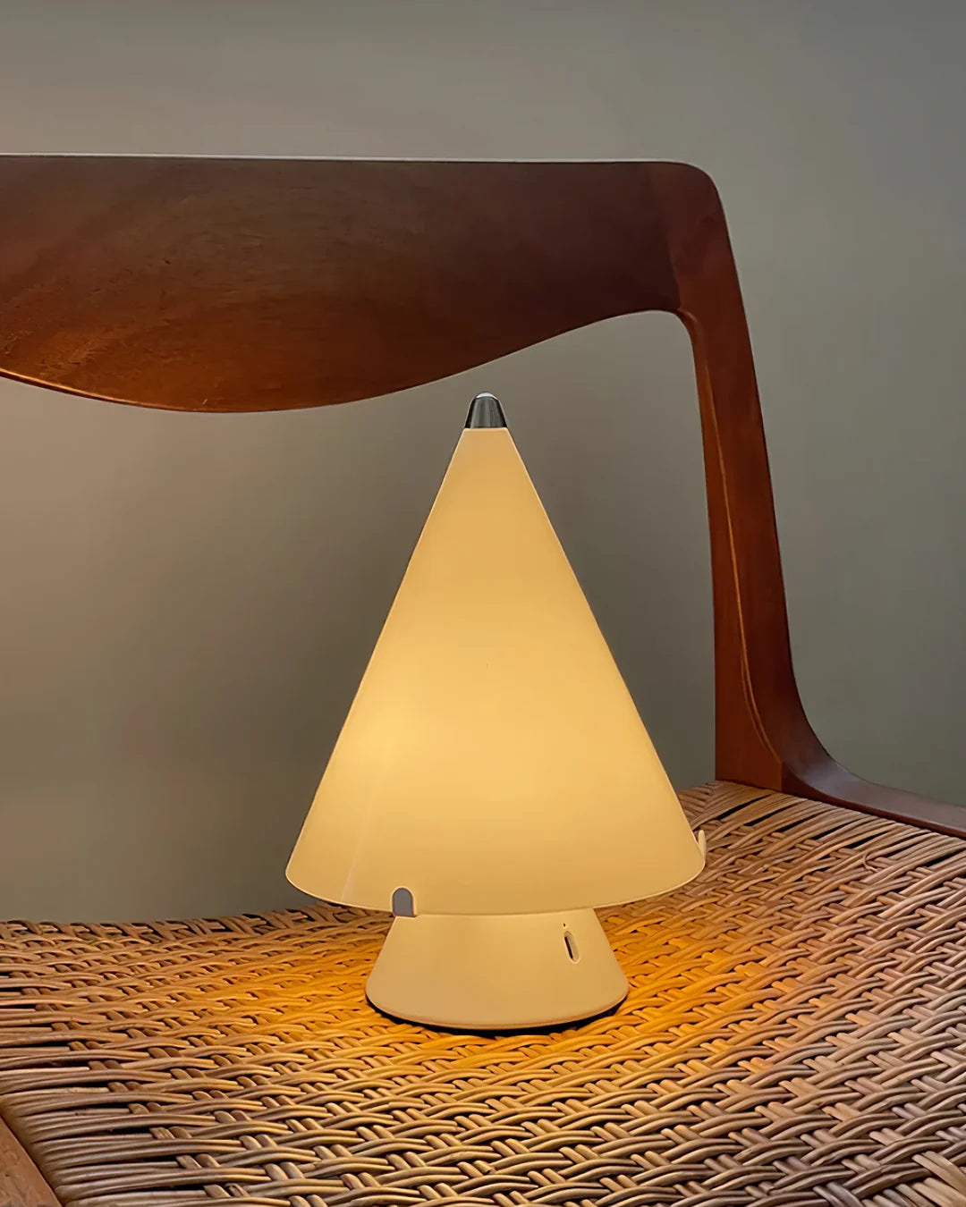 Finnish_Table_Lamp_11