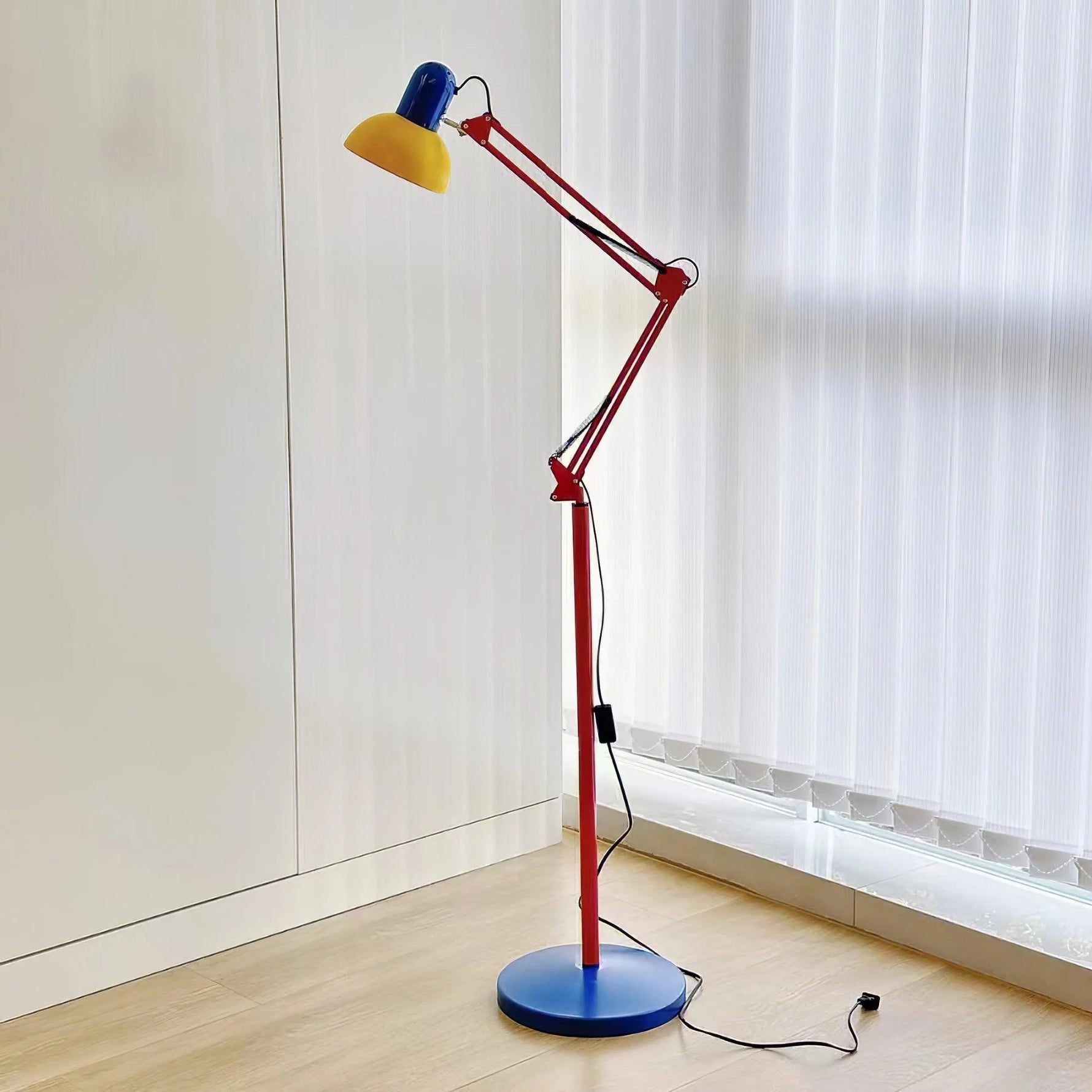 Flexi_Memphis_Floor_Lamp_17