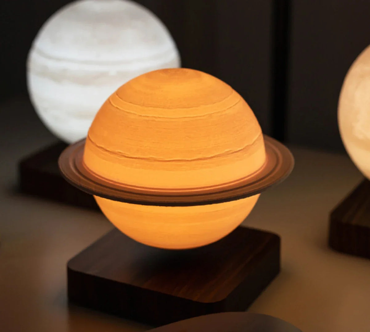 Floating Moon Table Lamp 11