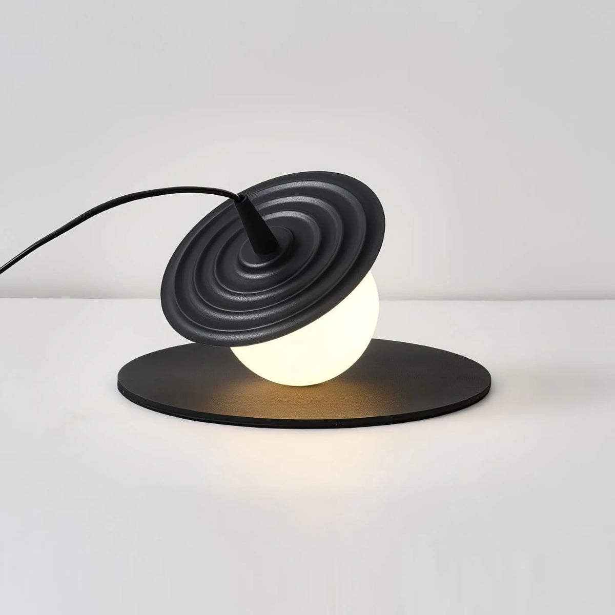 Flying Saucer Table Lamp 11