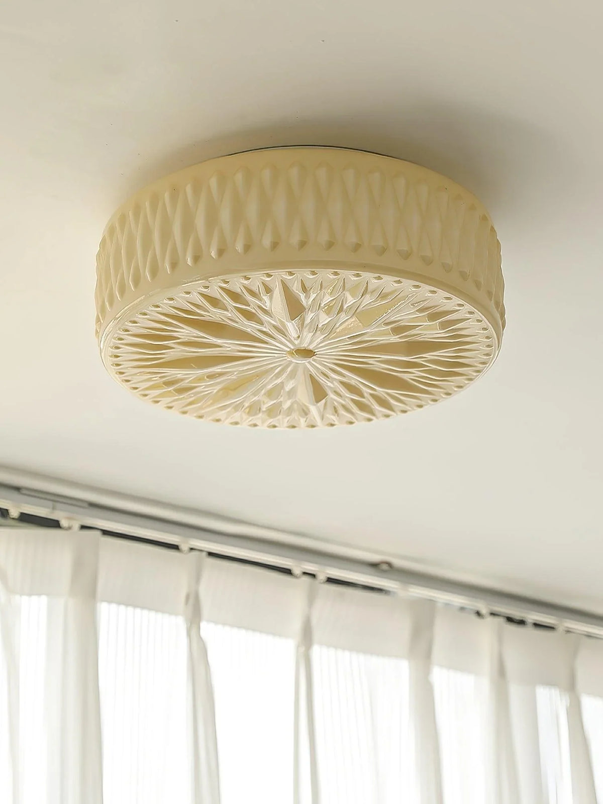 Franc_retro_ceiling_light_2