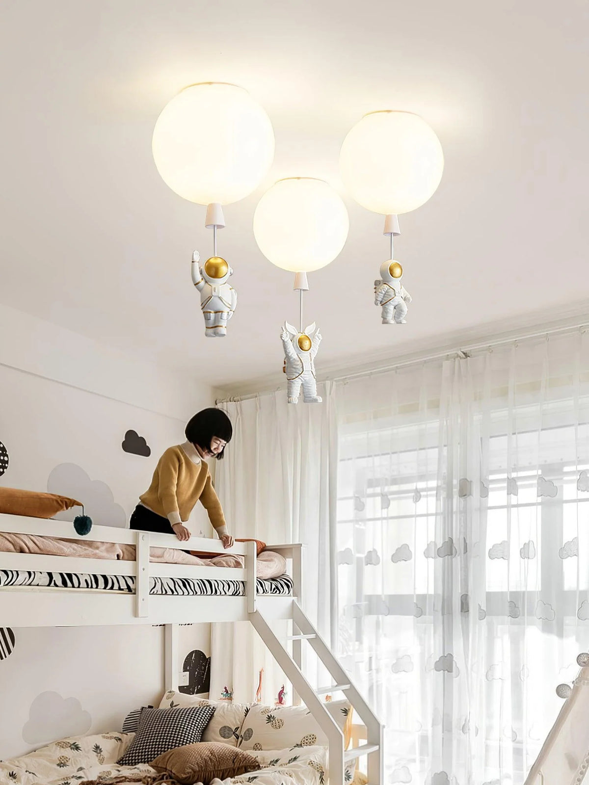 Frosted_Balloon_Ceiling_Light_21