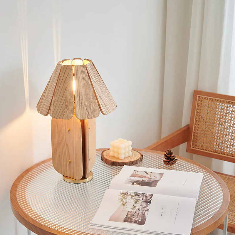 Fugama_Table_Lamp_3