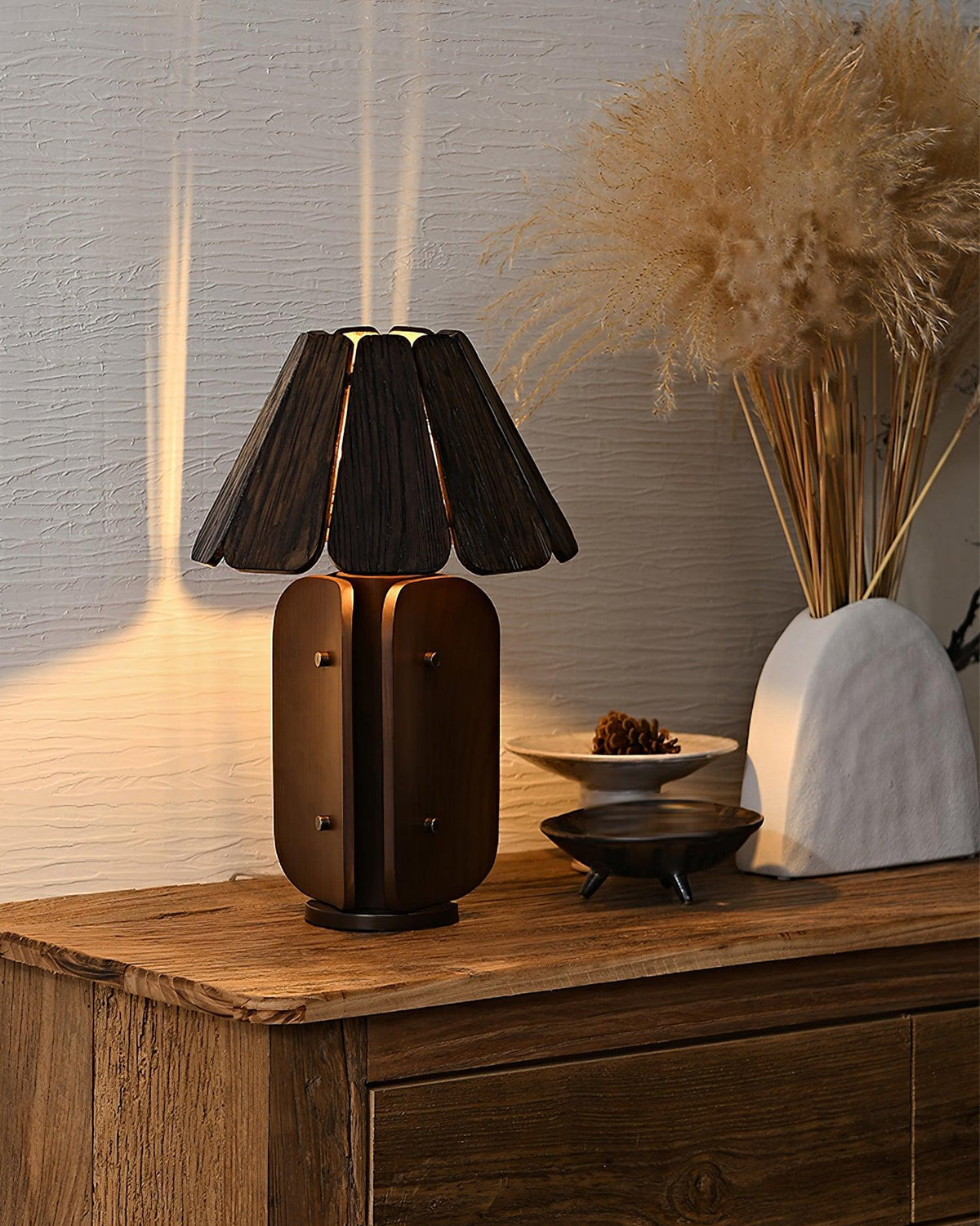 Fugama_Table_Lamp_9