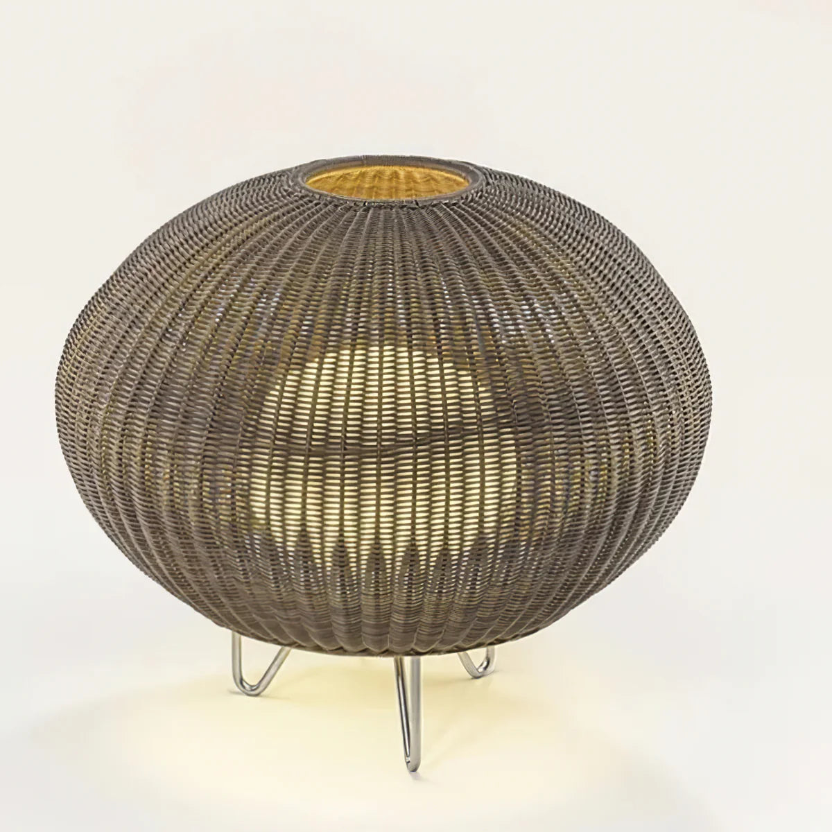 Garota_Table_Lamp_7