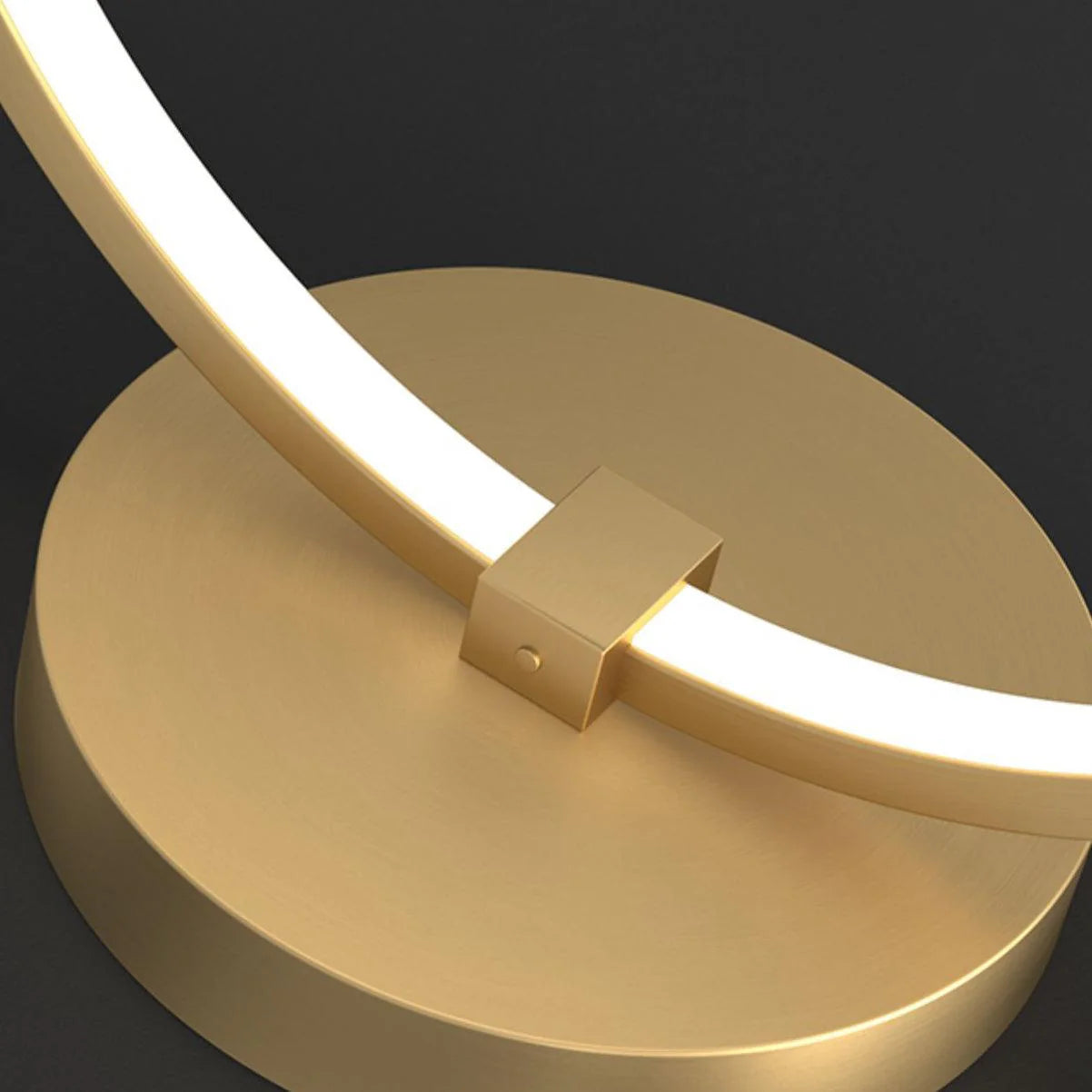 Gold Round Table Lamp 3