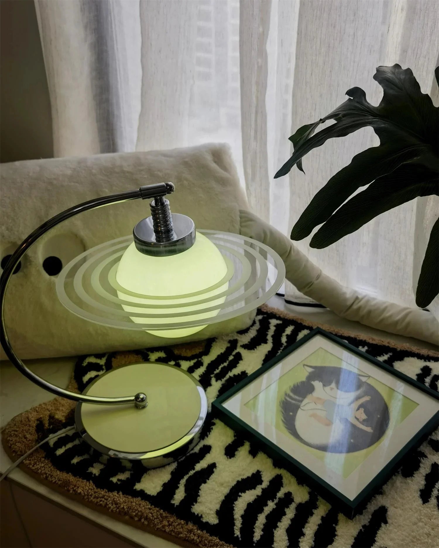 Green Planet Table Lamp 11