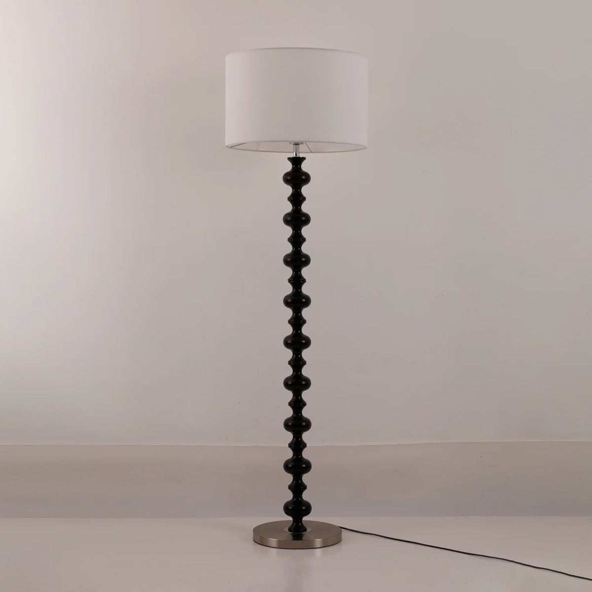 Gwen_Floor_Lamp_3