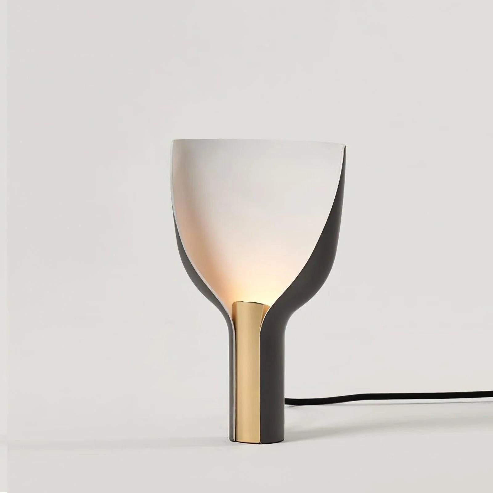 Half-Funnel Table Lamp 9