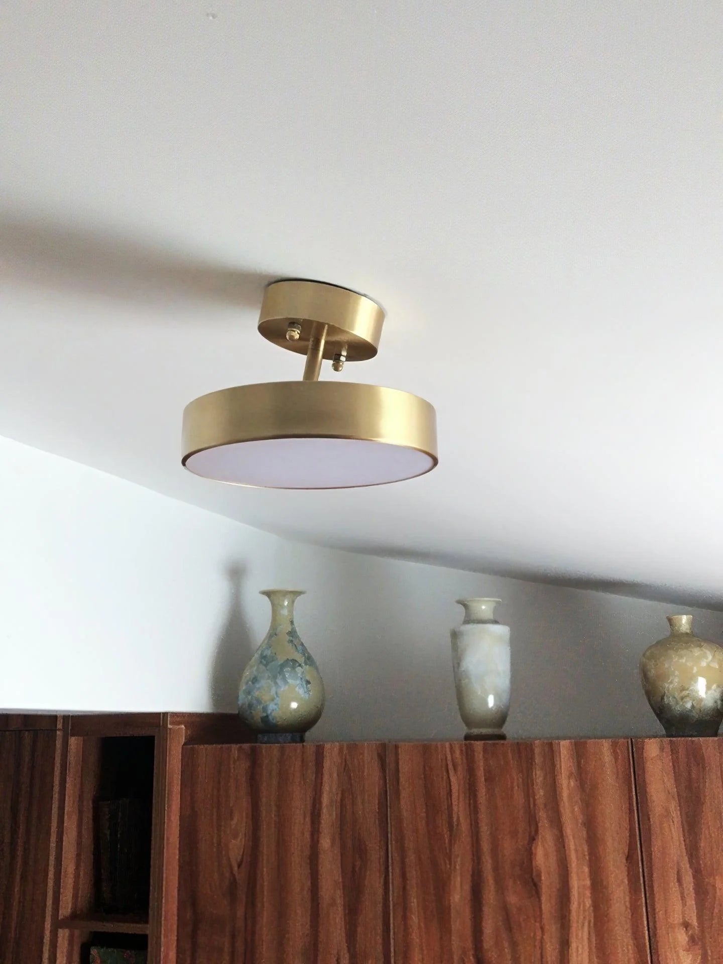 Hero_Rotating_Ceiling_Lamp_11