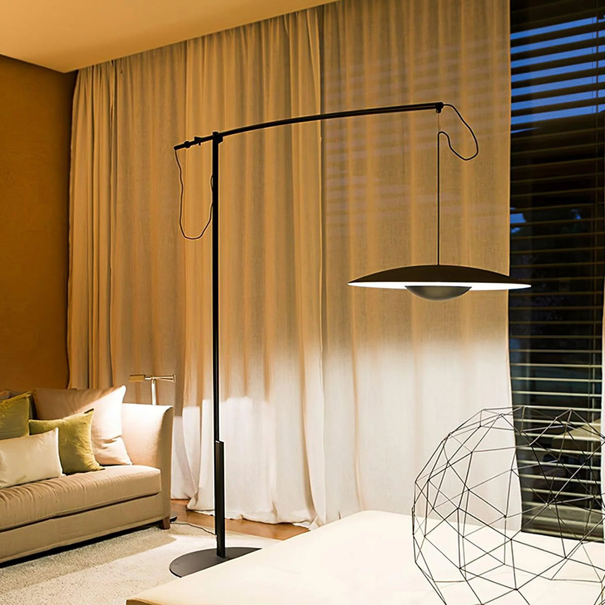 Innovative_Directional_Floor_Lamp_2