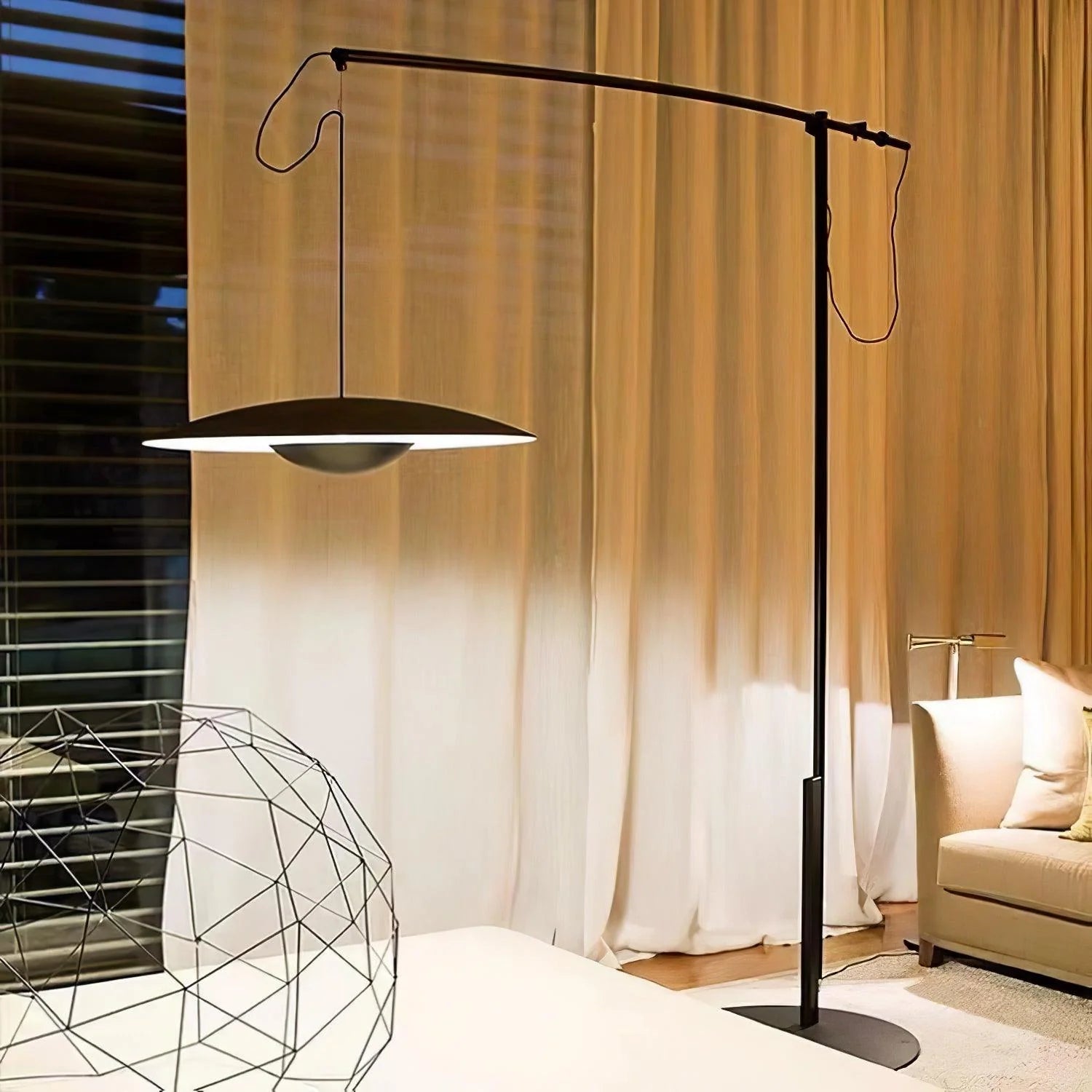 Innovative_Directional_Floor_Lamp_3