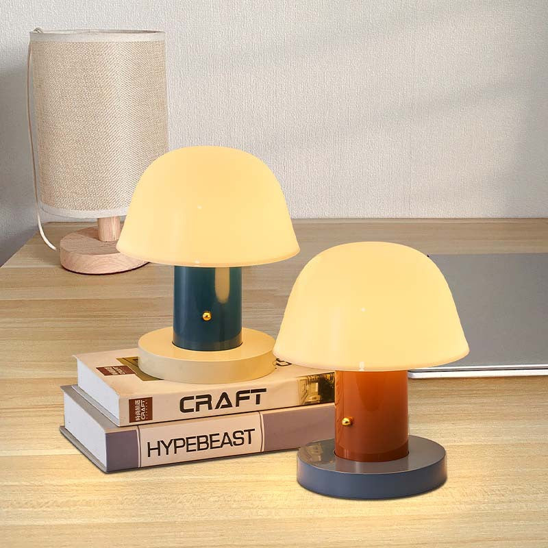 JH27_House_Table_Lamp 1