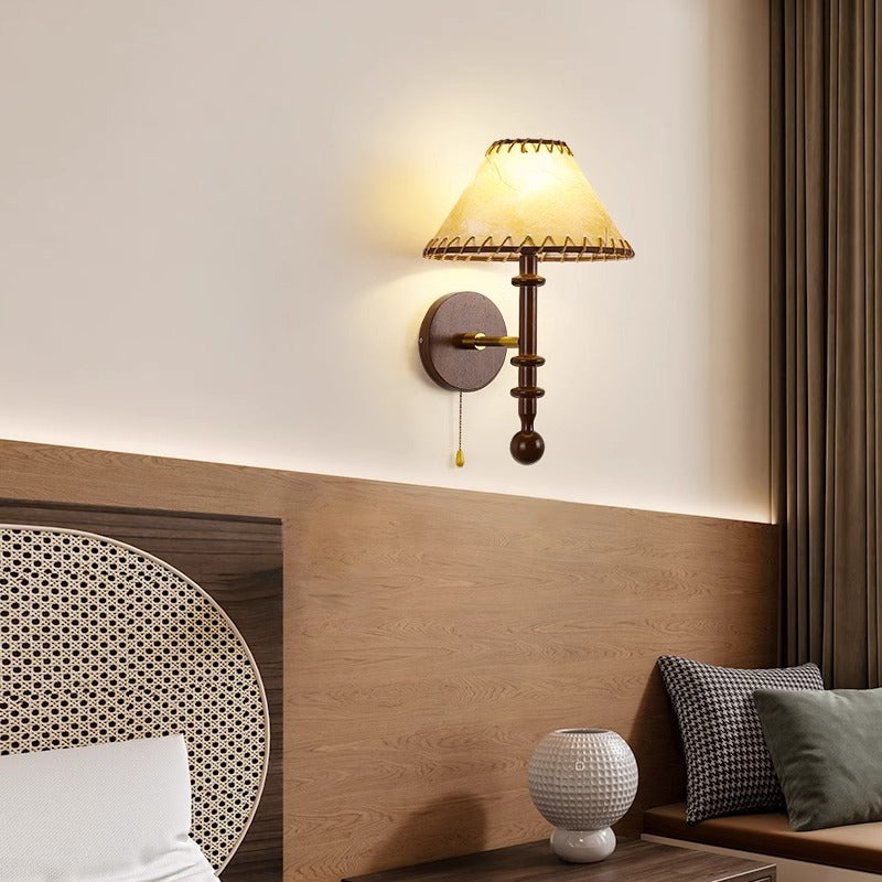 Kibo_Wood_Wall_Lamp_2