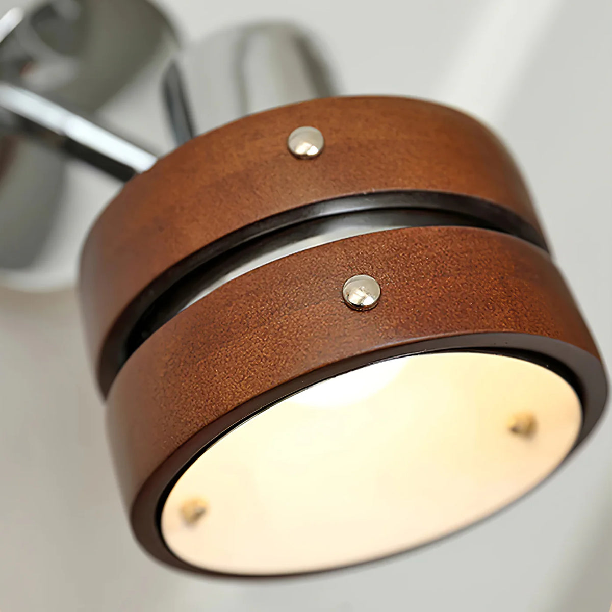 Korilah_Walnut_Wall_Lamp_13