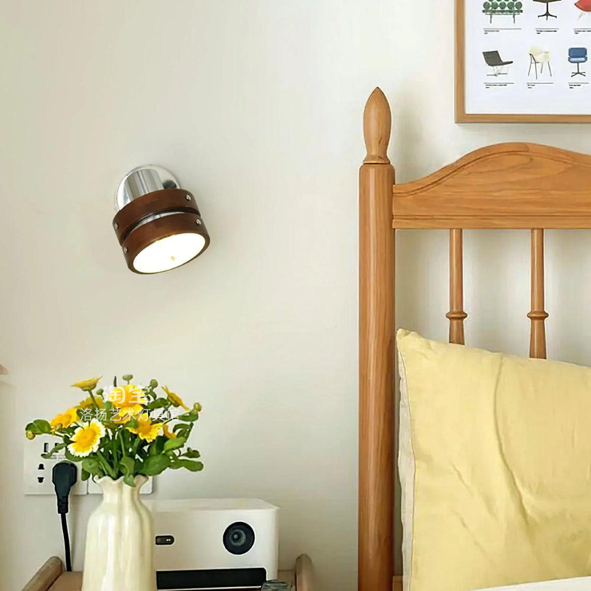 Korilah_Walnut_Wall_Lamp_20