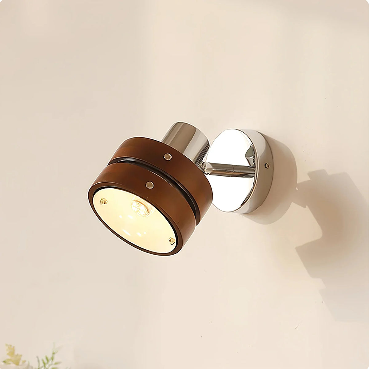 Korilah_Walnut_Wall_Lamp_6