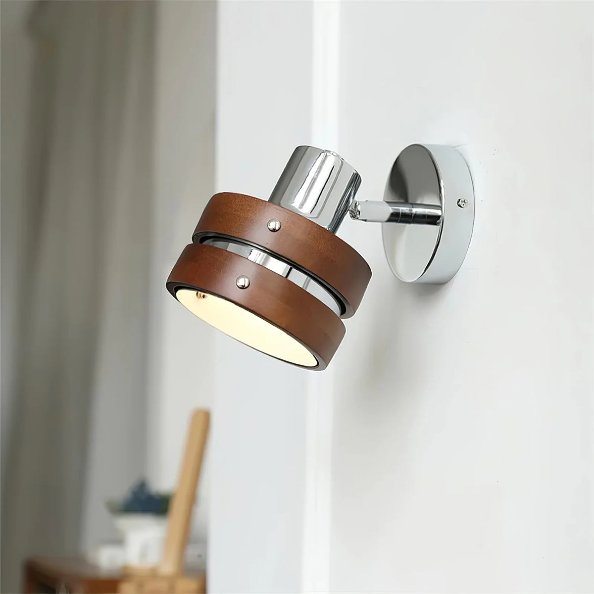 Korilah_Walnut_Wall_Lamp_8