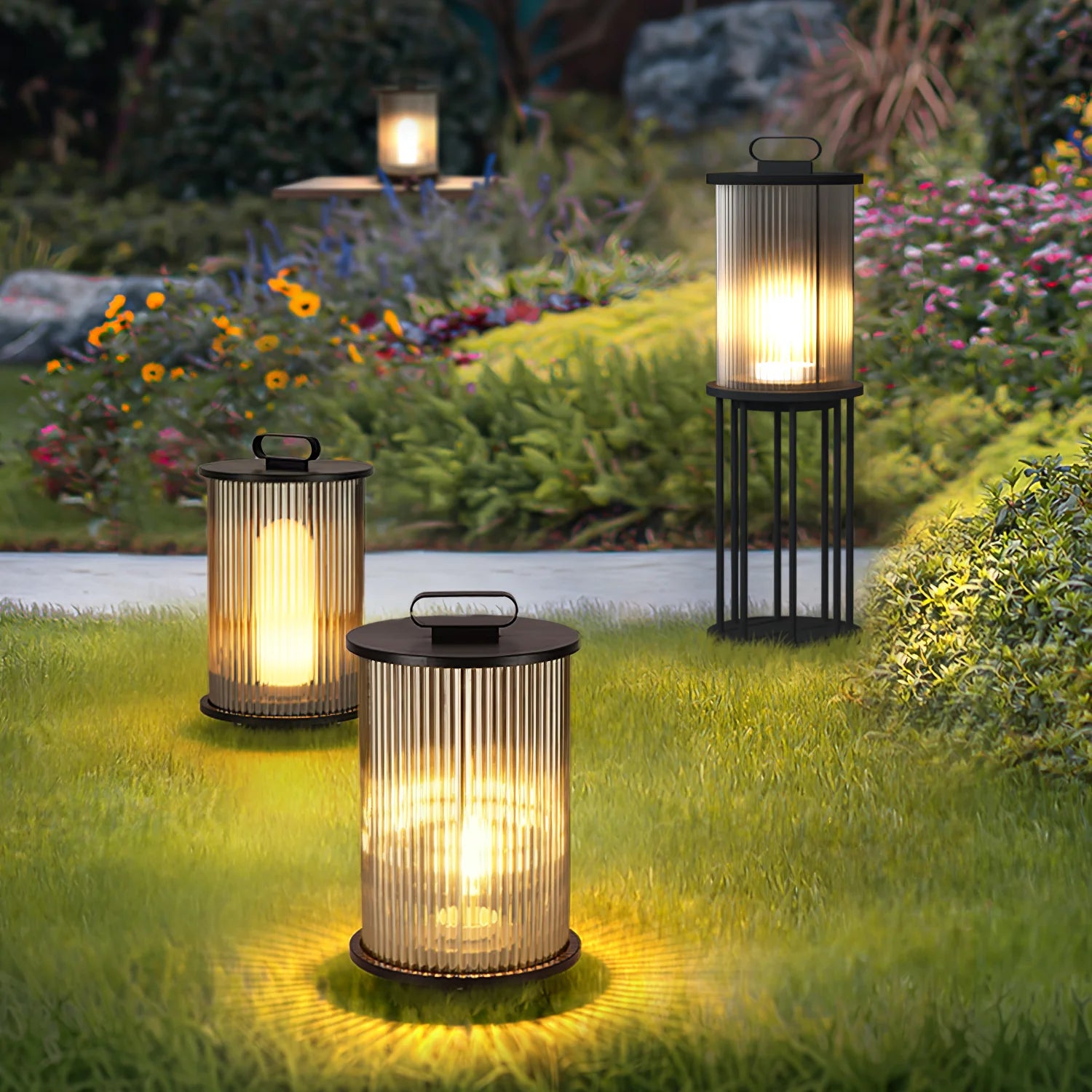 Lantern Garden Solar Outdoor Light 25