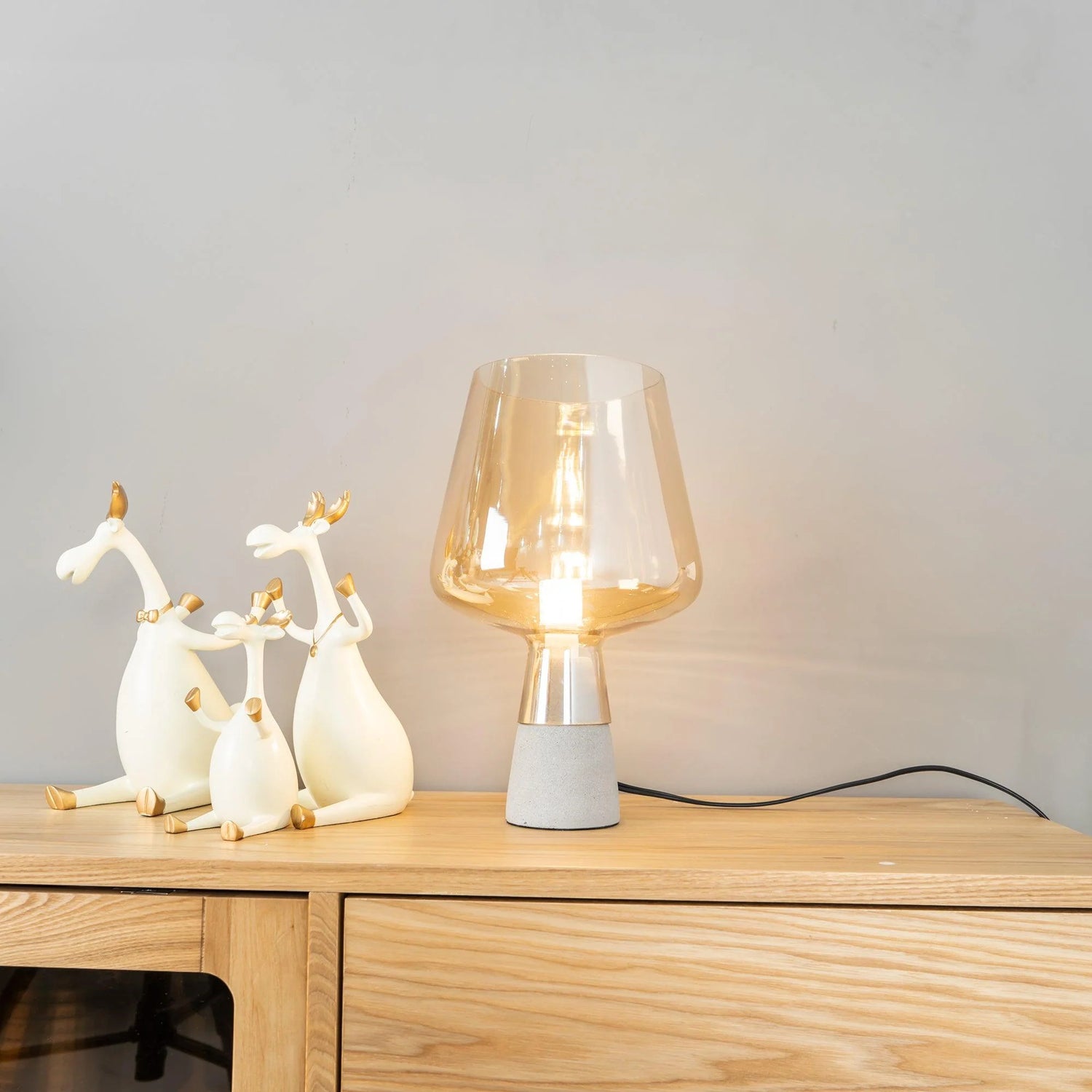 Leimu Table Lamp 2