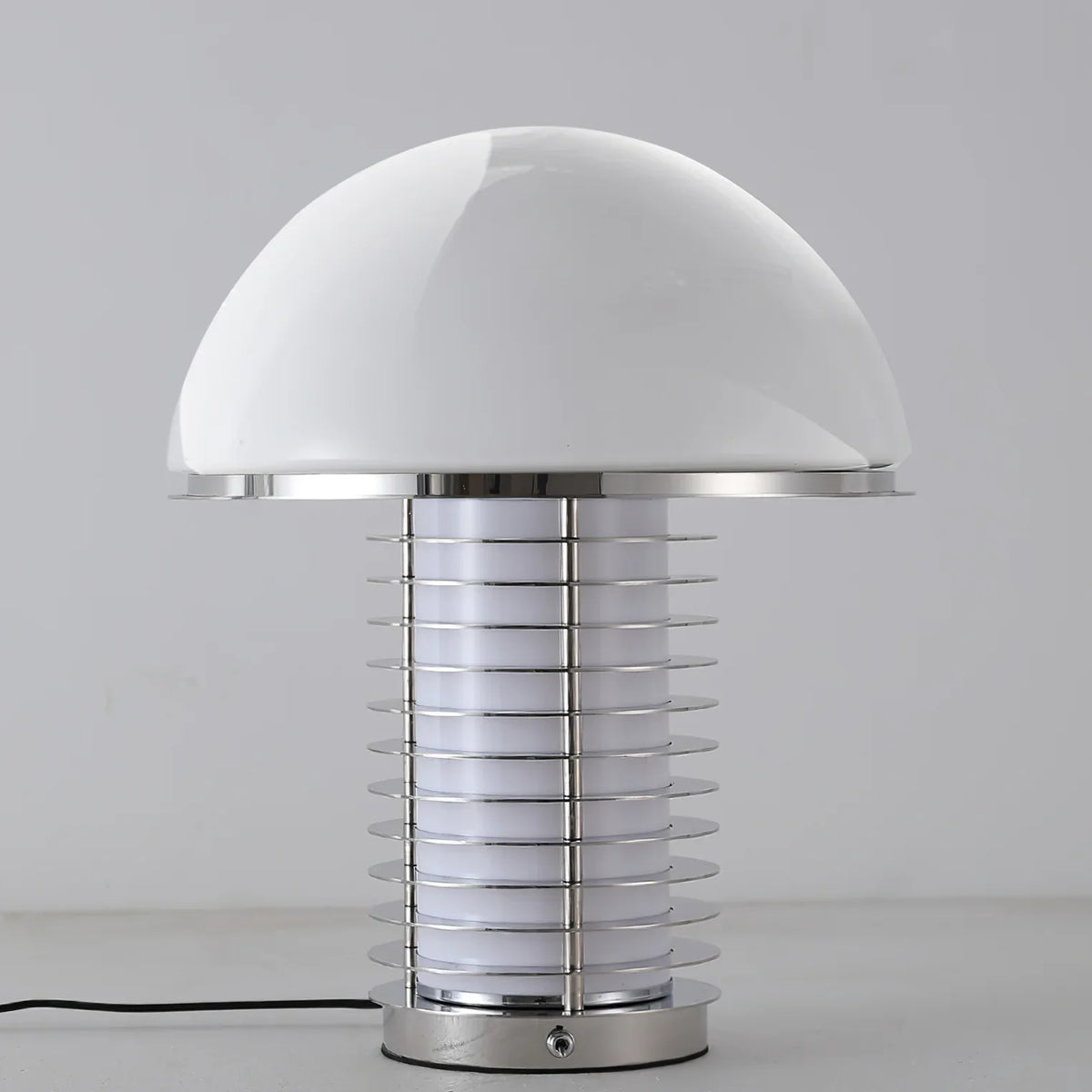 Leuchten_Table_Lamp_10