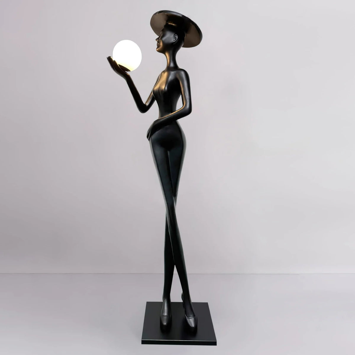 Lexa_Sculpture_Floor_Lamp_6