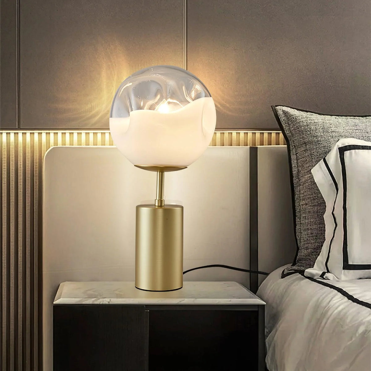 Light Luxury Bedside Table Lamp 12