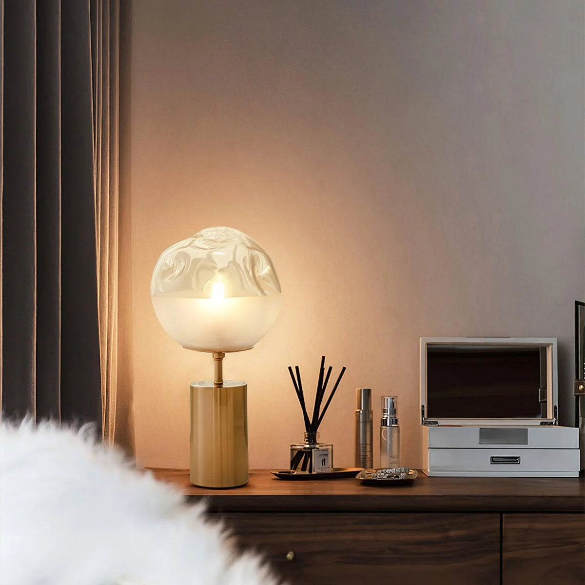 Light Luxury Bedside Table Lamp 7