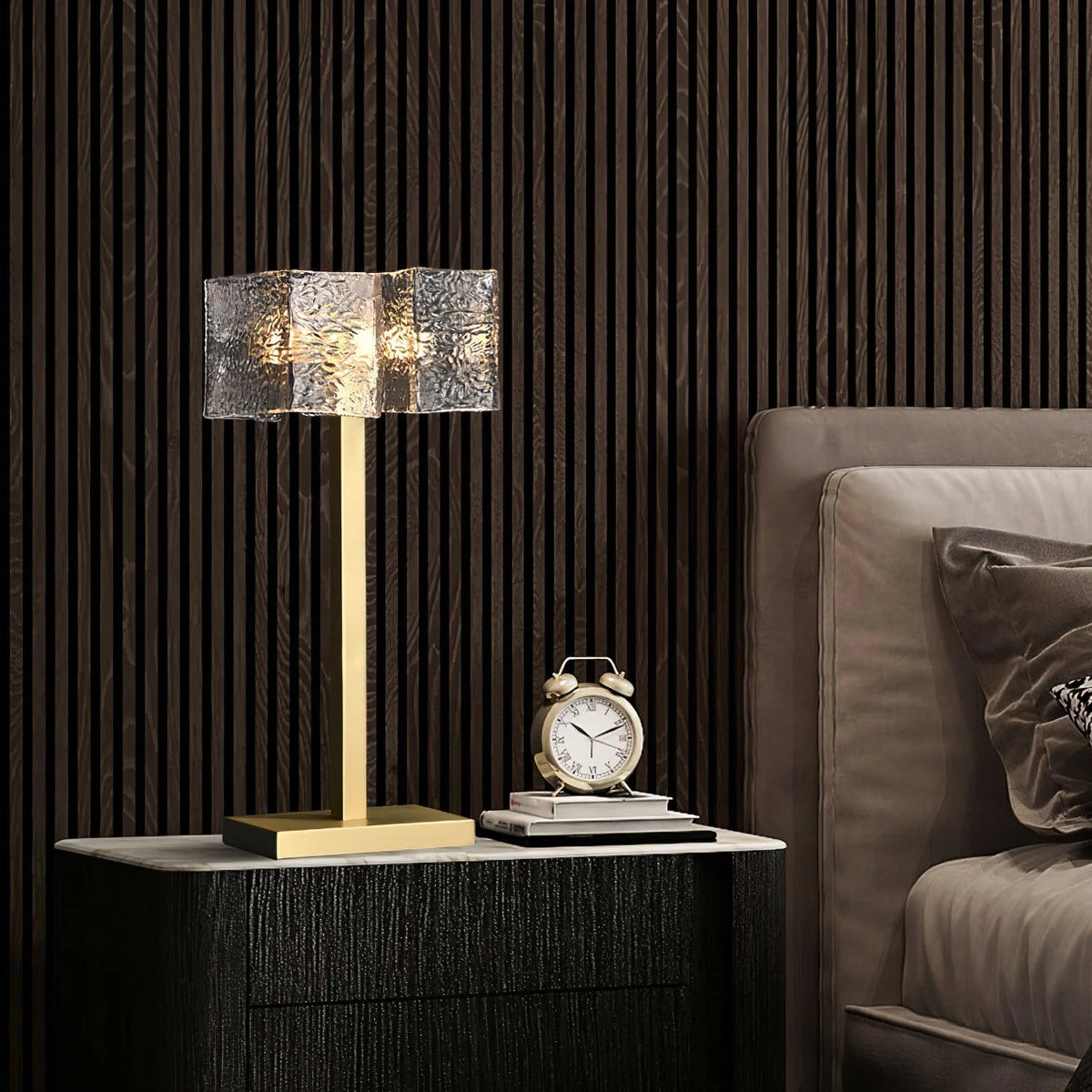 Light_Luxury_Glass_Table_Lamp_22