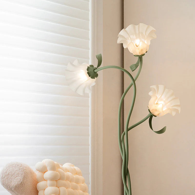 Lily_Floral_Floor_Lamp 5