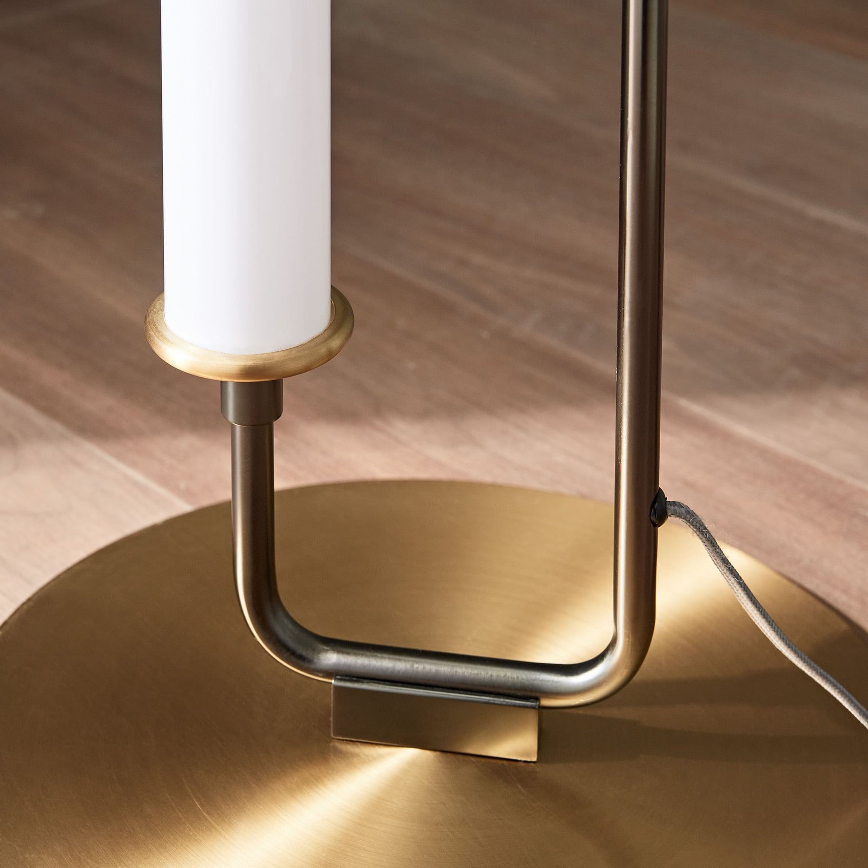 Linear Metal Floor Lamp 6