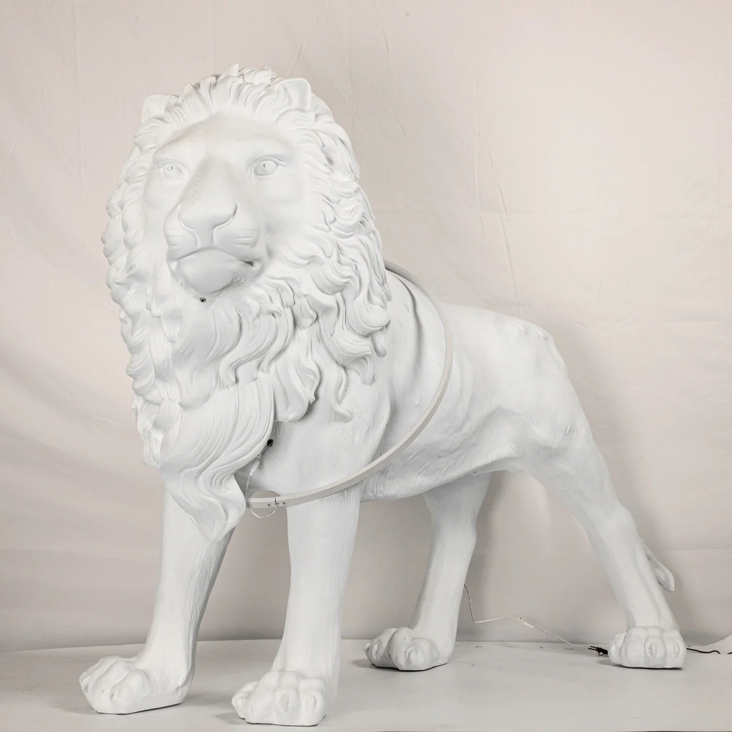 Lion_Sculpture_Floor_Lamp_11