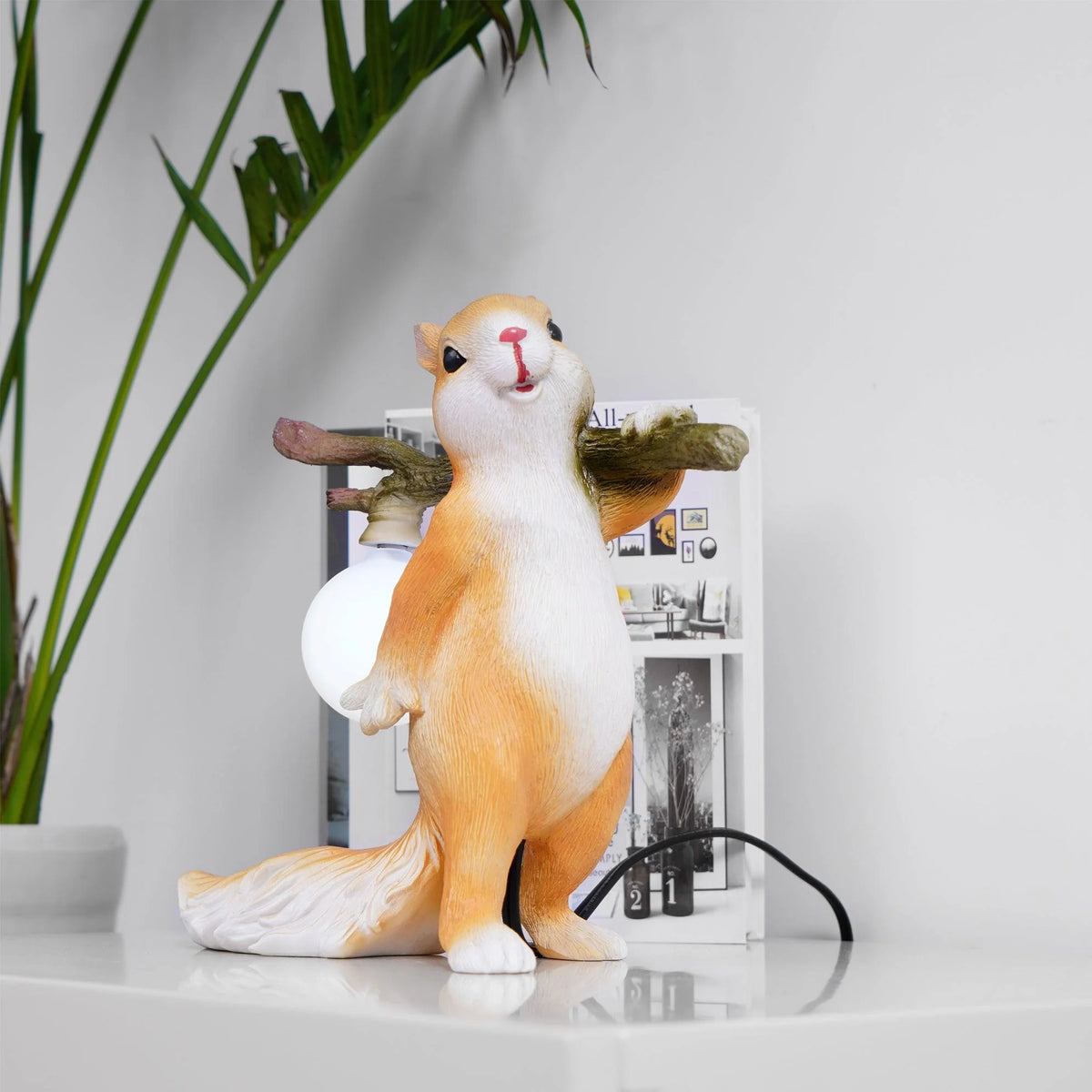 Little Squirrel Table Lamp-8