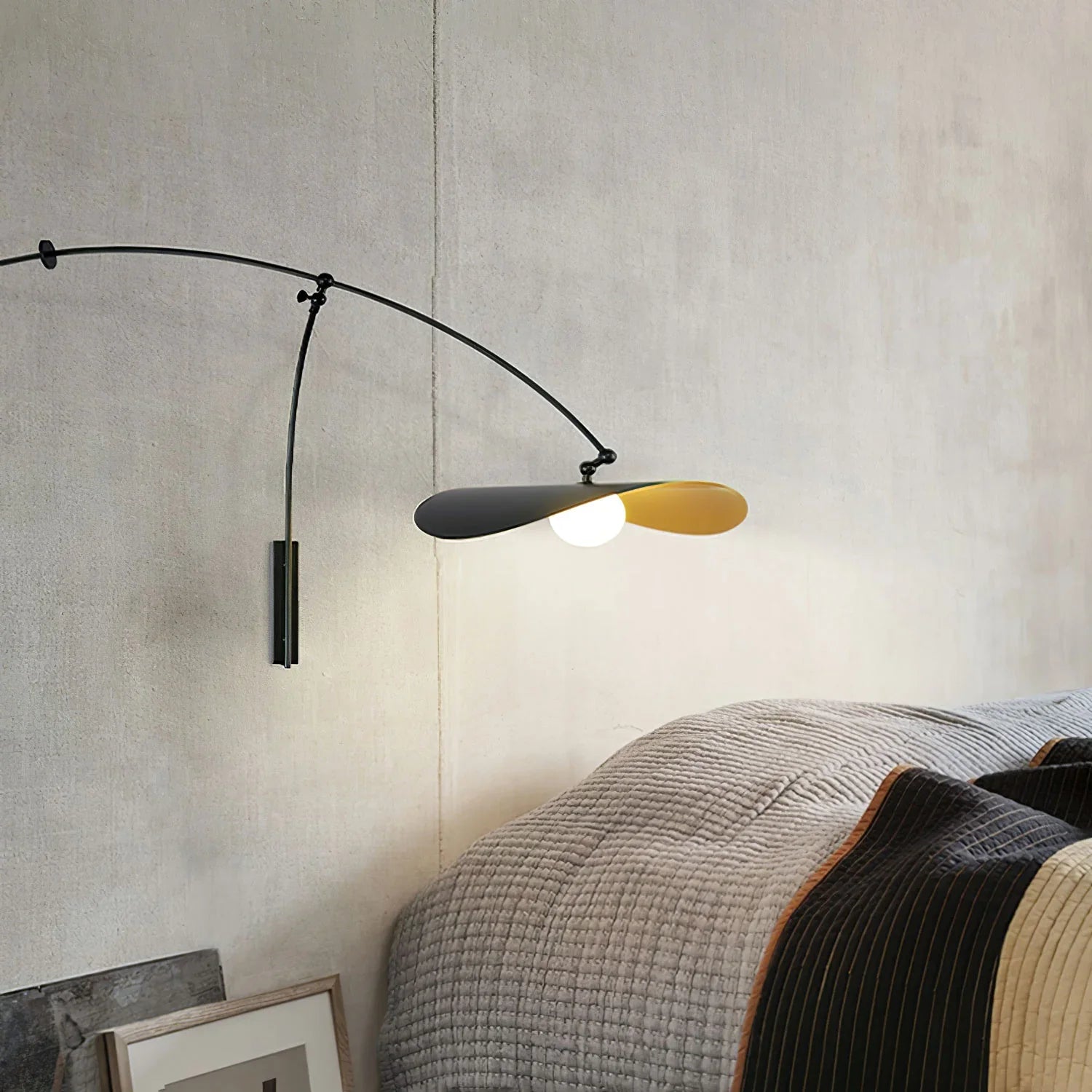 Long_Arm_Wall_Lamp_3