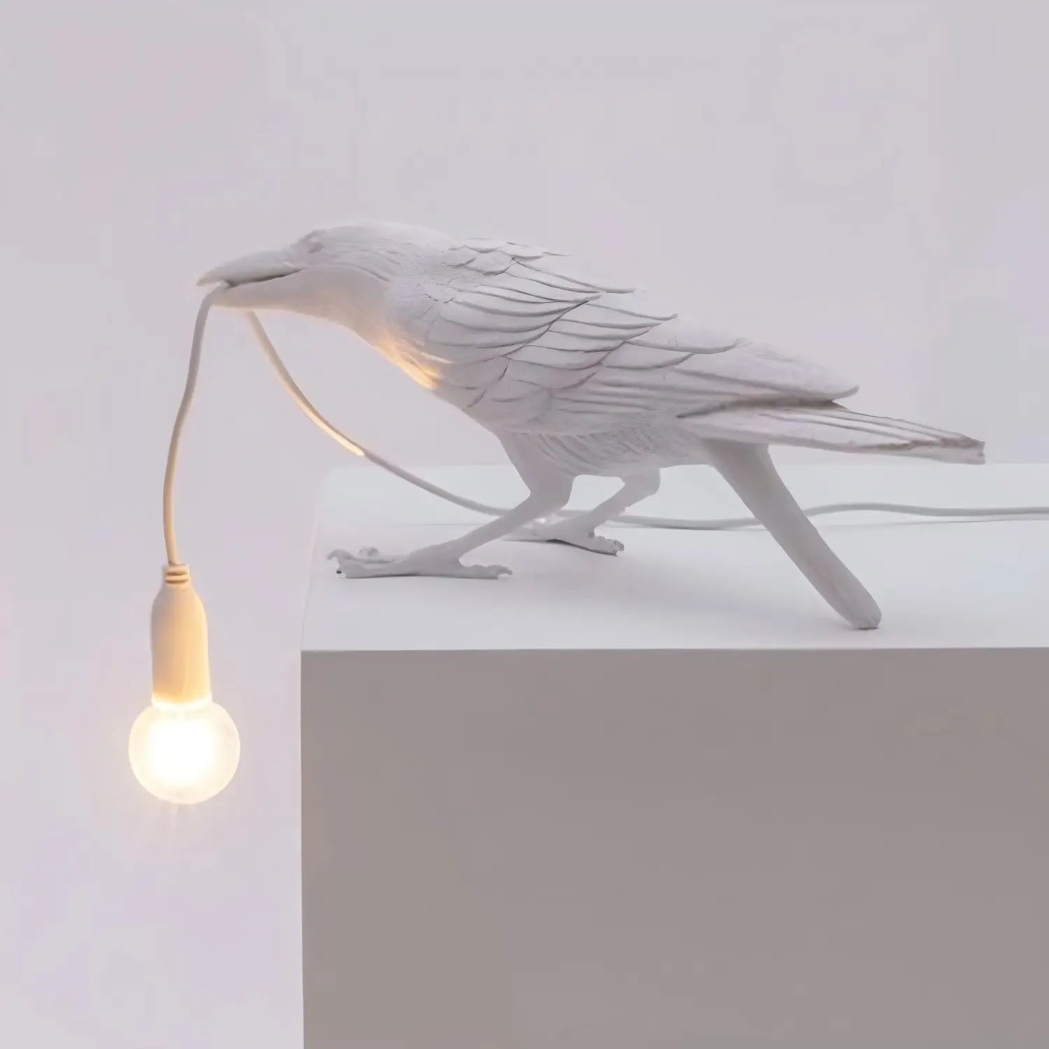 Lucky Bird Table Lamp Sitting Style White